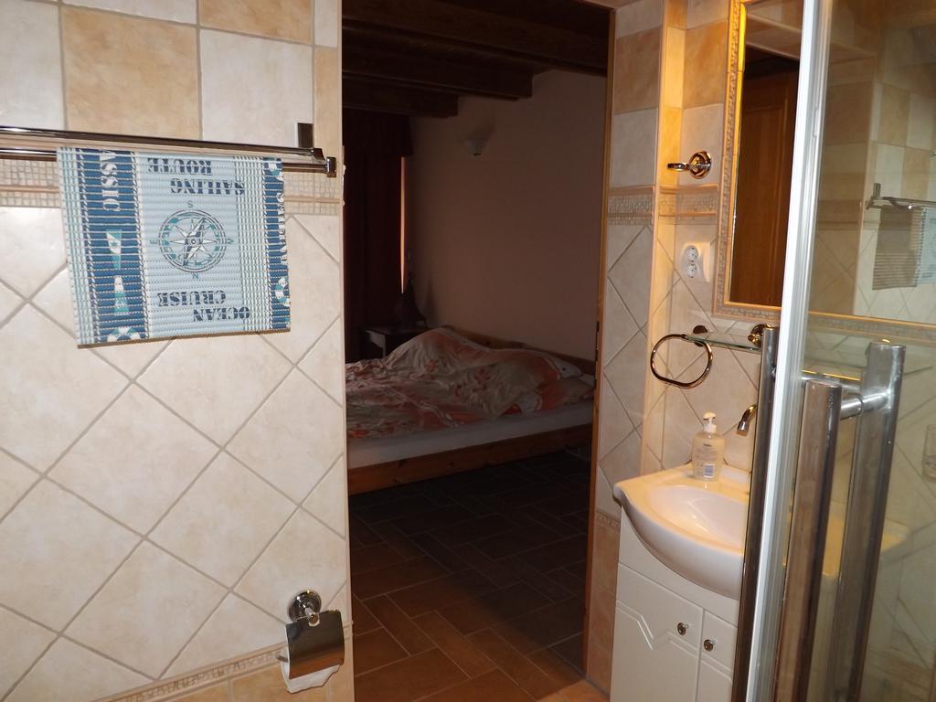 Napos Vendeghaz Hotel Győr Exterior foto