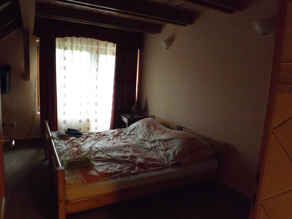 Napos Vendeghaz Hotel Győr Exterior foto