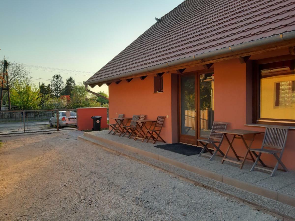 Napos Vendeghaz Hotel Győr Exterior foto